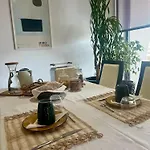 홈스테이 Crystal House *