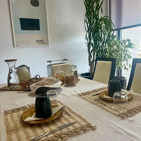 Rum i privatbostad Crystal House *